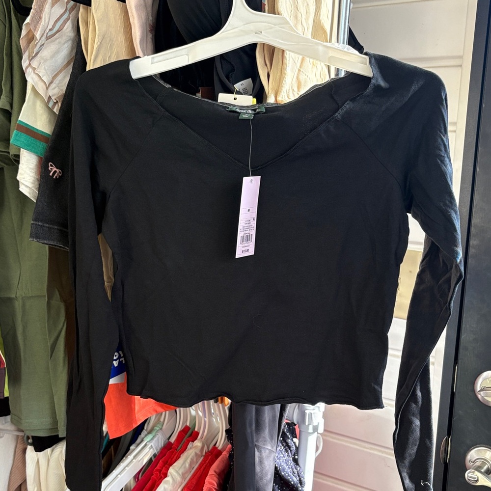 5/$10 Black Long-Sleeve